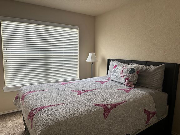 5th image of 634 Creekside Cir #634