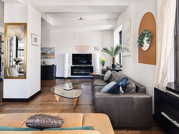 2nd image of 20 Pine St APT 3102