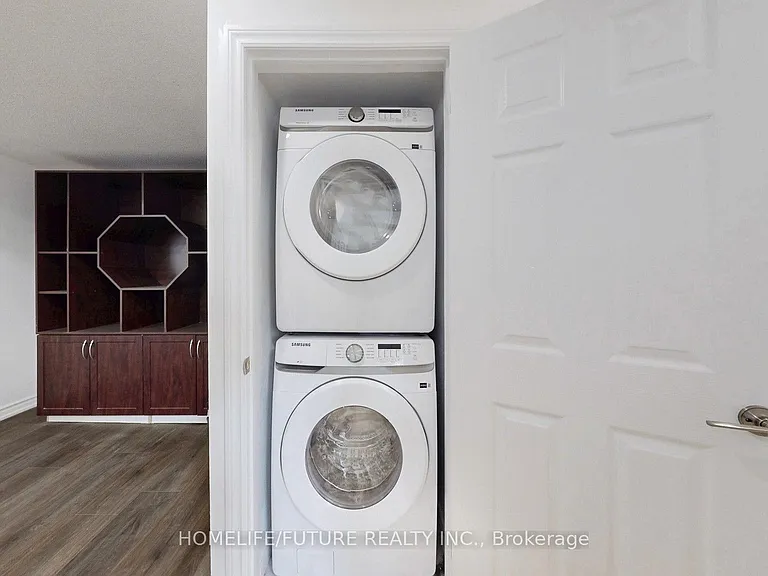 75 Silver Rose Cres #BASEMENT — Photo 10