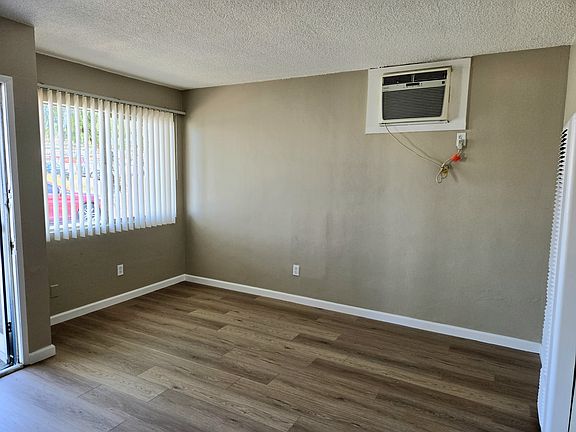 4th image of 961 W Kimball Ave #961