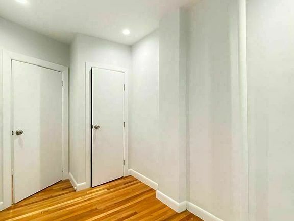 4th image of 504 W 167th St Bsmt 1
