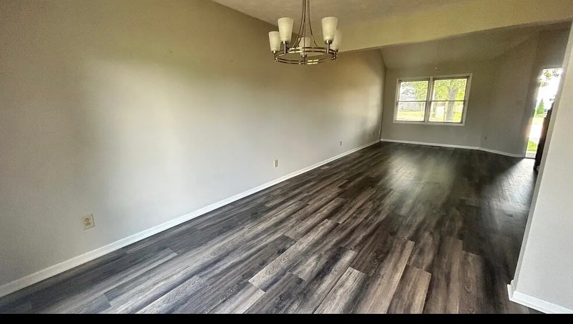 2 bed, 1.5 bath, 1190 sqft, $1,340 — Photo 4