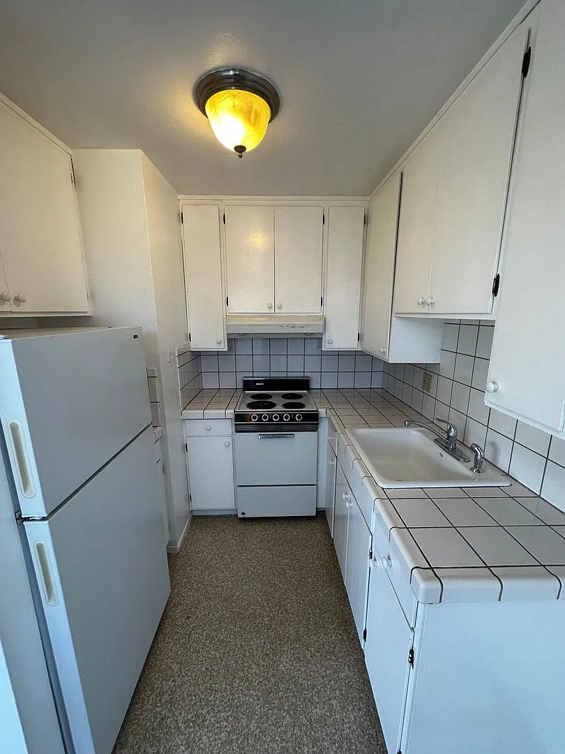803 Anita Ave APT 5 photo 1