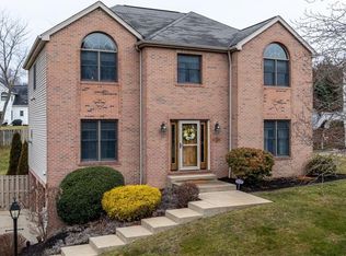 1411 Fernledge Dr, Allison Park, PA 15101