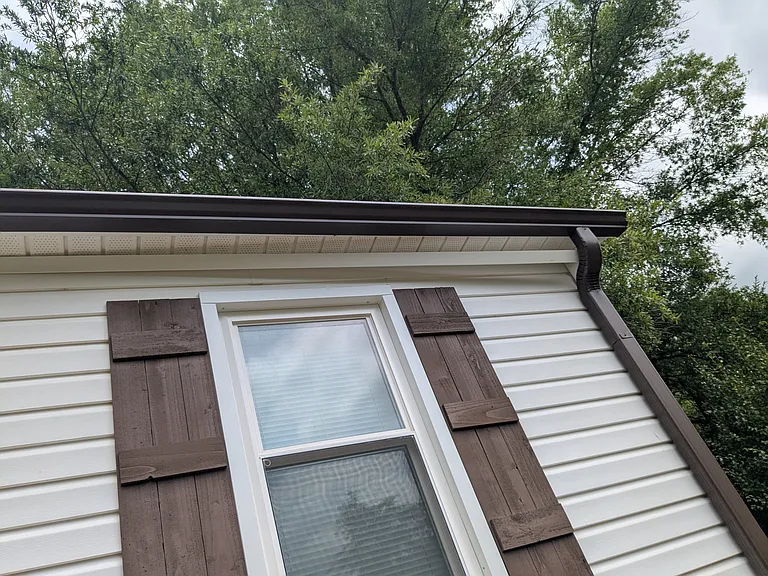 144 Andrew Dr — Photo 17