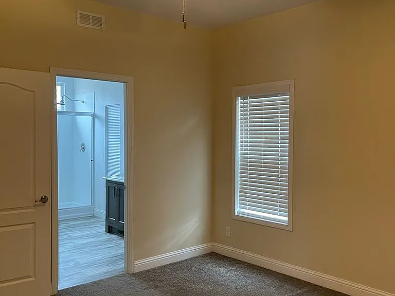 13676 Andover Dr — Photo 13