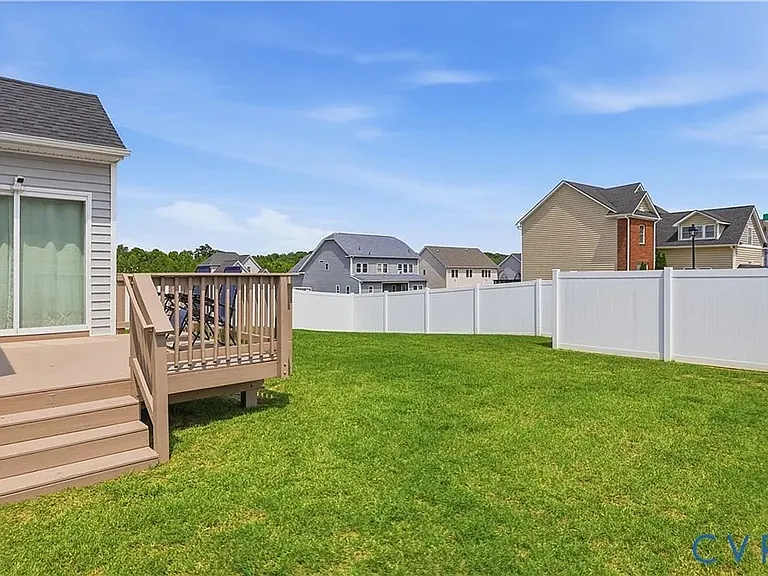 3901 Lighthouse Ln — Photo 21