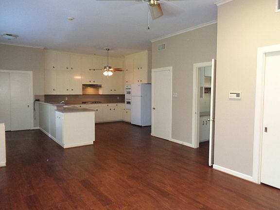 5th image of 310 E Young St