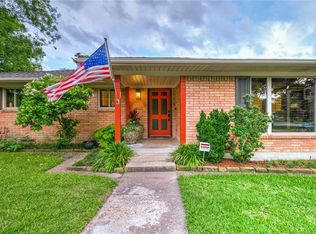 10876 Caprock Cir, Dallas, TX 75218