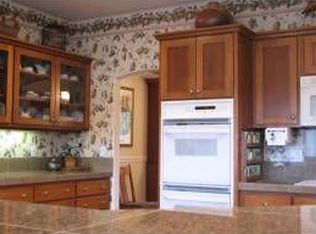 3174 W Sequim Bay Rd, Sequim, WA 98382