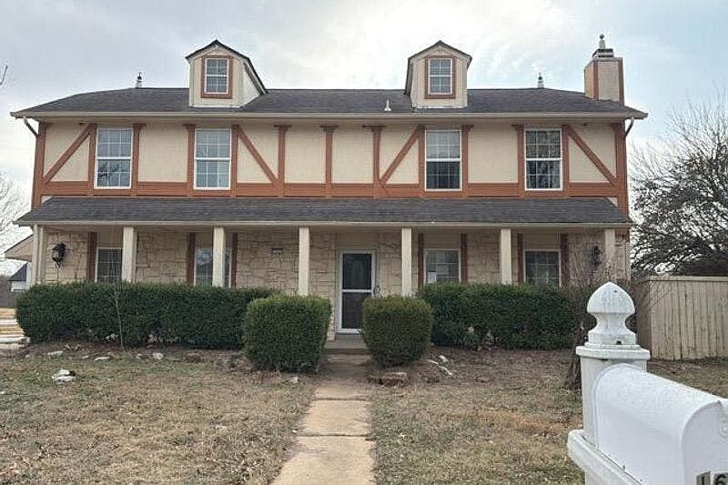 1st image of 1601 W Inglewood St