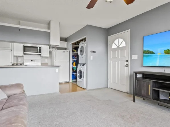 94-1412 Kulewa Loop #38D, Waipahu, HI 96797