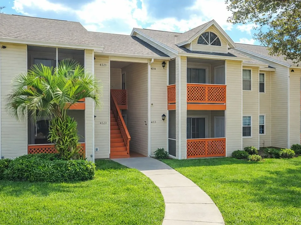 8112 Omaha Cir