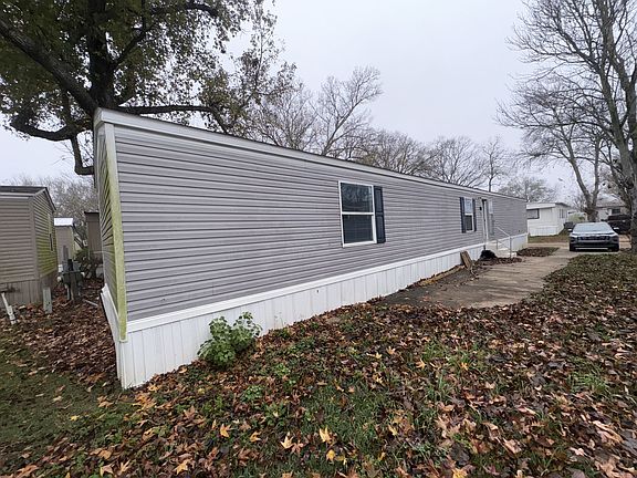 2nd image of 3201 Kaliste Saloom Rd #272