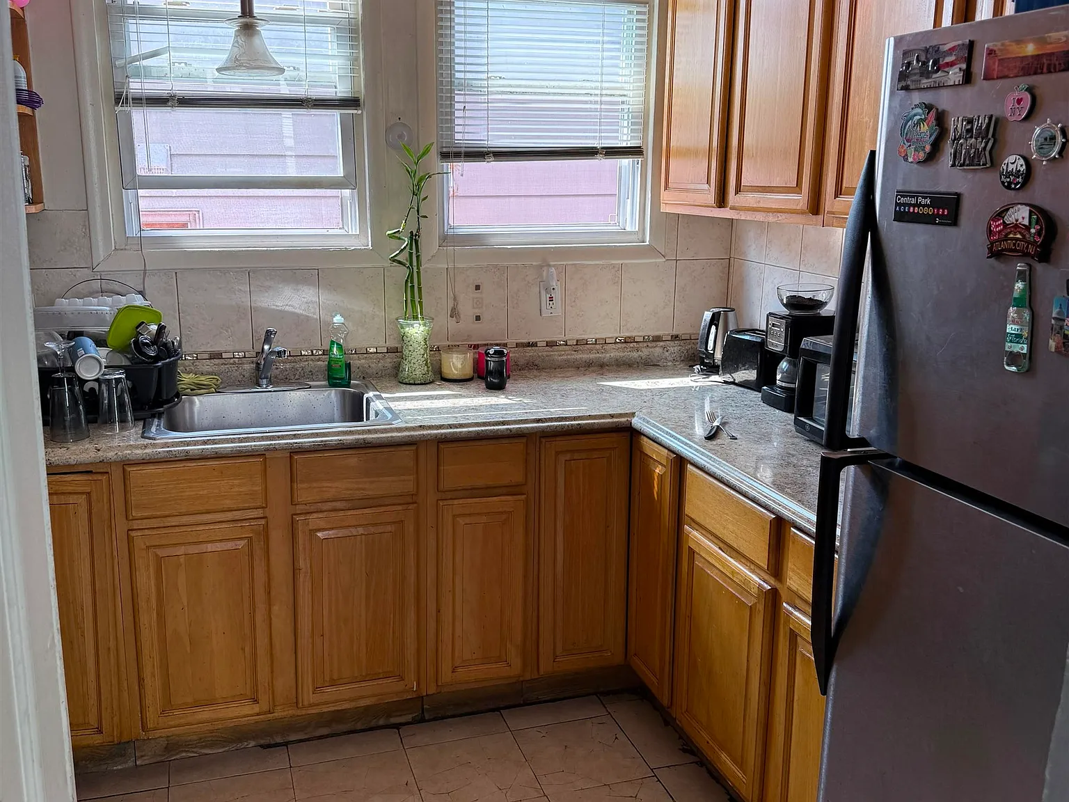 3 bed, 1.0 bath, $2,800 — Photo 2