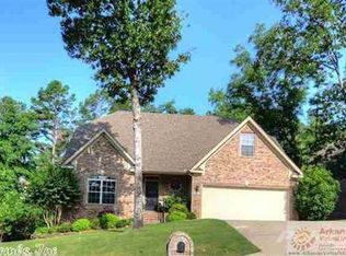 2705 Woodsgate Dr, Little Rock, AR 72211