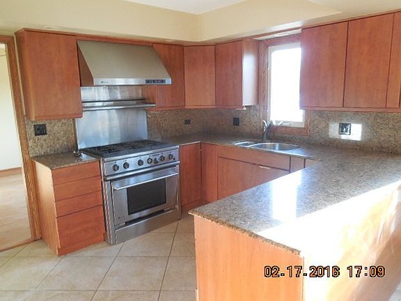 4th image of 13311 W Pine Grove Ct