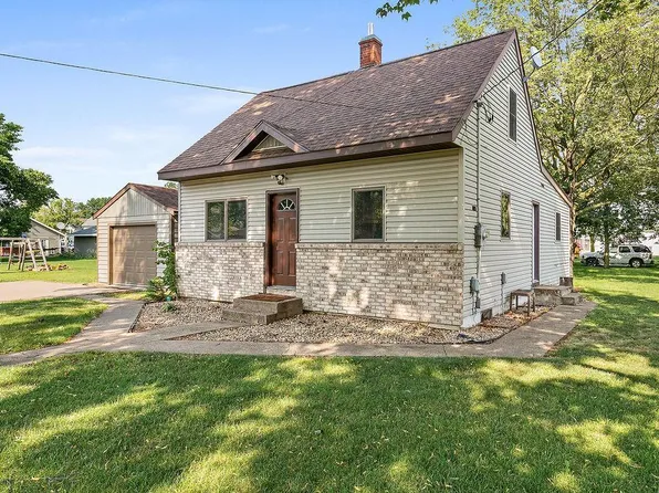 216 Vincent St N, Pierz, MN 56364