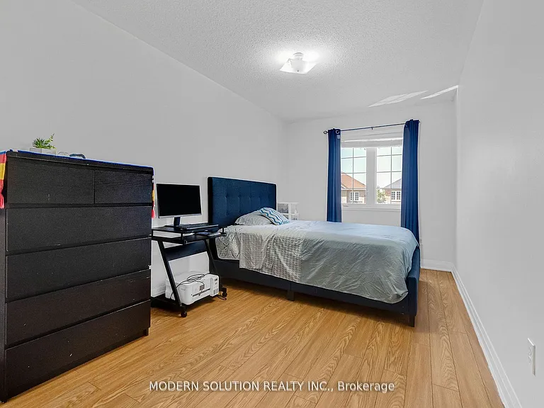 67 Roundstone Dr — Photo 24