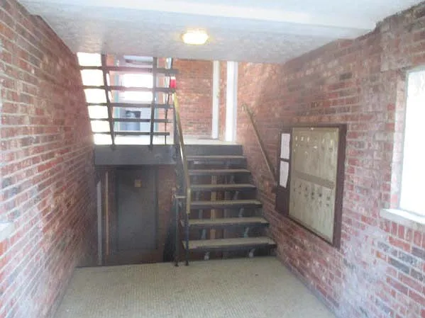 2897 Harrison Ave #12 — Photo 15