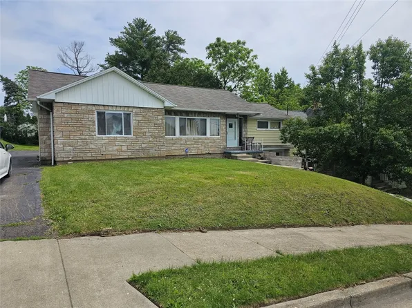62 Academy St, Johnson City, NY 13790