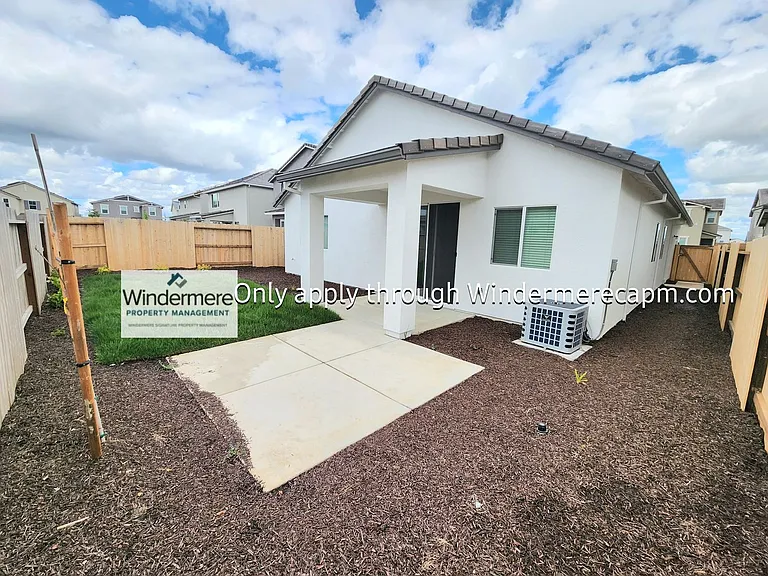 8403 Sinesky Way — Photo 19