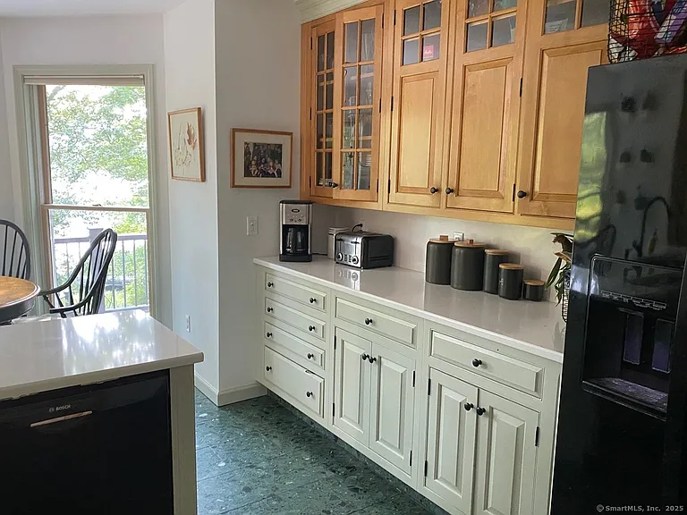 177 W Hyerdale Dr — Photo 13