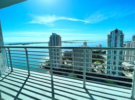 335 Biscayne Blvd