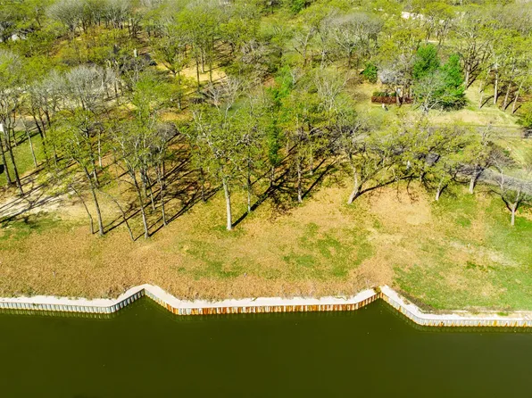 116 Pinnacle Club Dr, Mabank, TX 75156