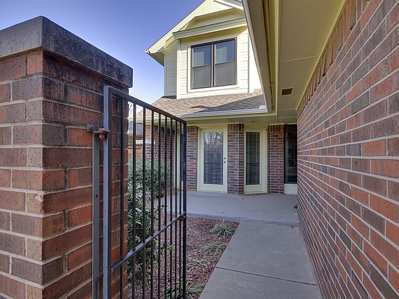 2nd image of 4345 Dahoon Dr