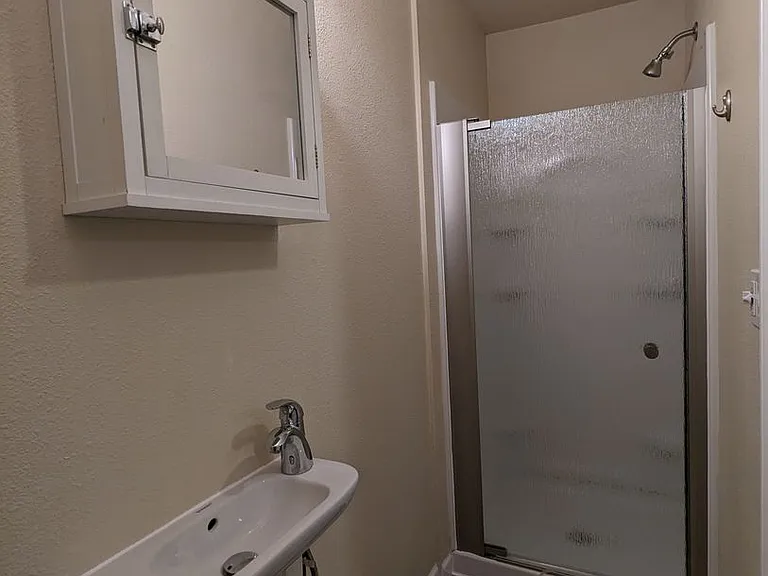 307 Main St #4 — Photo 10