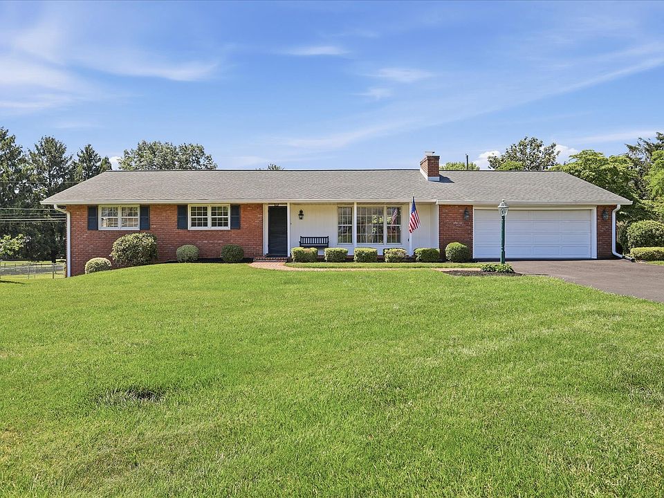 1st image of 16617 Mosby Dr