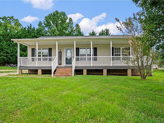 5th image of 212 Bell Dr