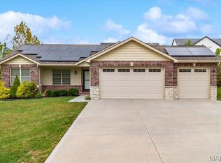 7994 Matterhorn Canyon Rd, Caseyville, IL 62232