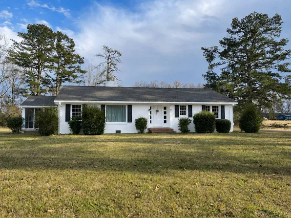 1129 Riverdale Rd, Grenada, MS 38901