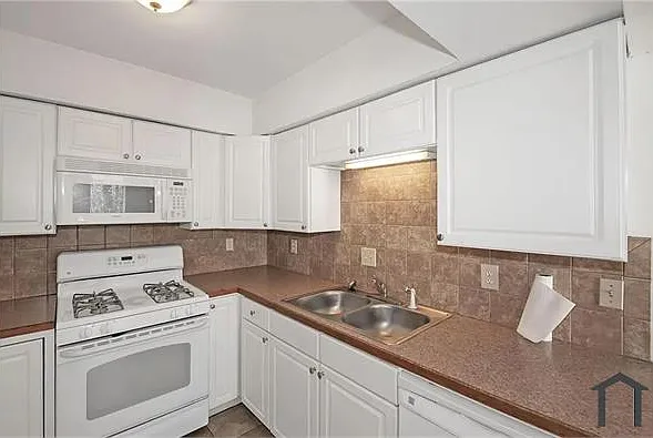 6447 River Park Dr — Photo 9