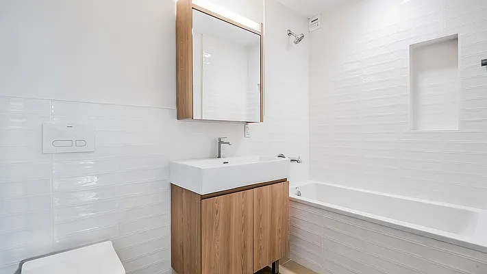 Rented by Nooklyn NYC LLC | media 6