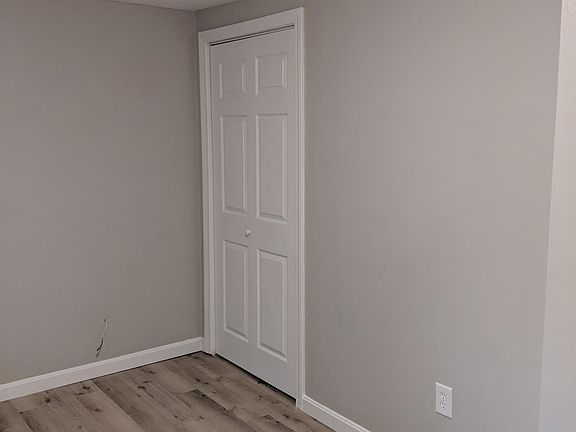 5th image of 17 Bleach Ave