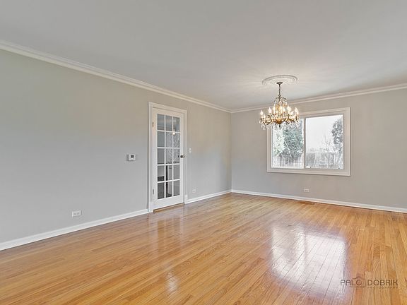 5th image of 3826 La Fontaine Dr