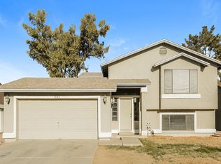 1040 N Palm St, Gilbert, AZ 85234