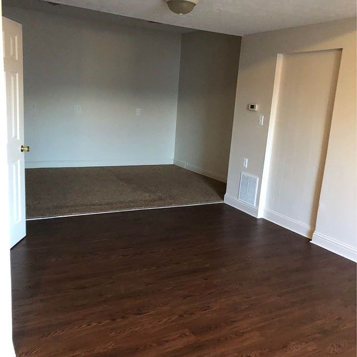 Living Room/ Dining Room