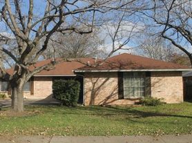10623 Golden Quail Dr, Austin, TX