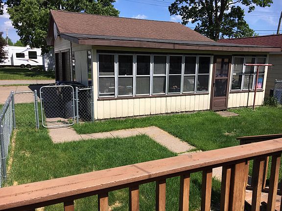 3rd image of 2336 Onalaska Ave