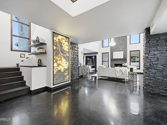 4th image of 3301 E TONTO Drive
