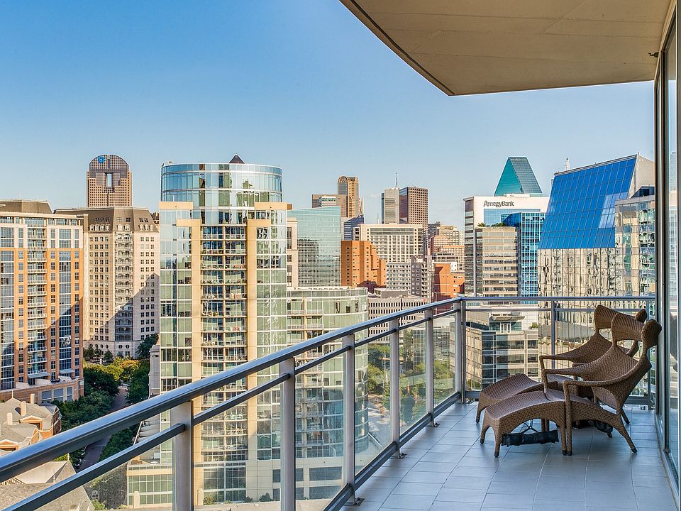 2900-mckinnon-dallas-tx-1705-1708-High-Res-22.jpg