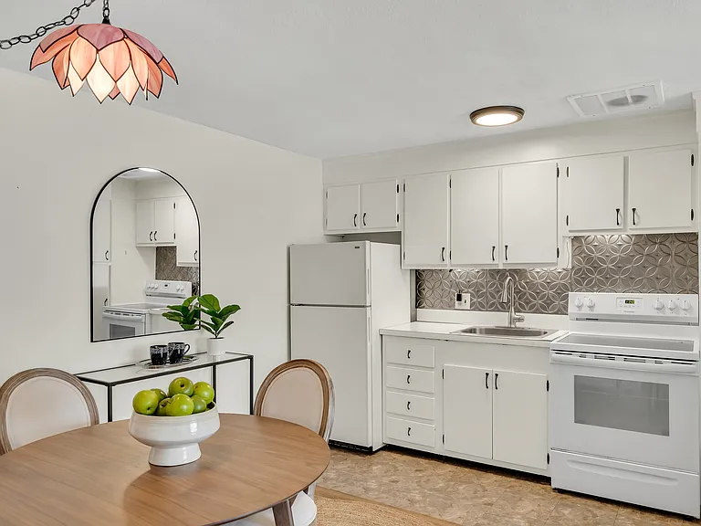197 Kent St #35 — Photo 4