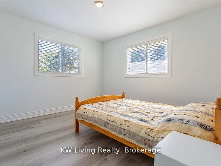 702 Lake Dr S — Photo 33