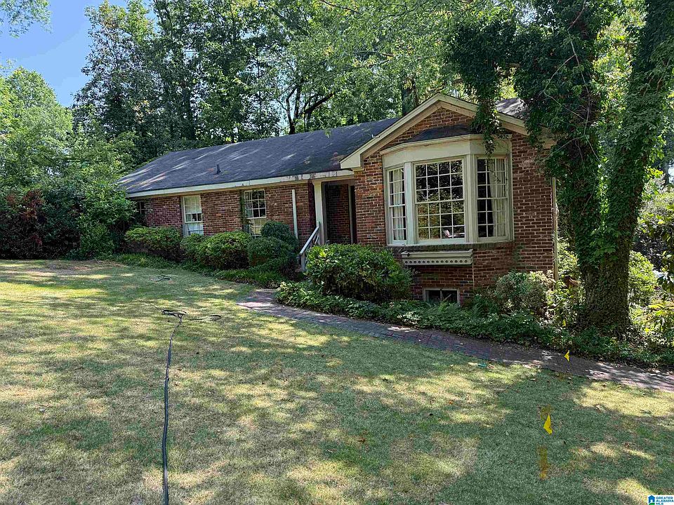 1st image of 3611 Locksley Dr