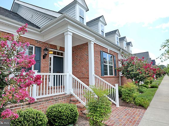 2nd image of 60 Steeplechase Dr