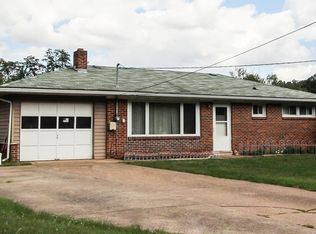 338 Oak Dr, New Cumberland, PA 17070